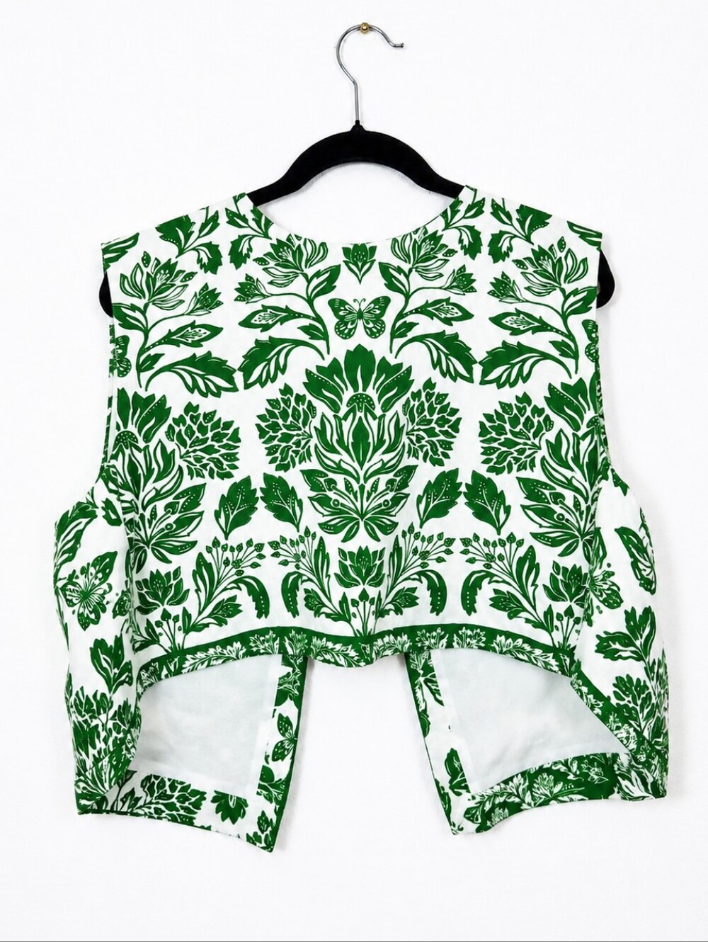 NWT FARM Rio Delicate Tapestry Green Linen Crop Blouse Floral Botanical Large